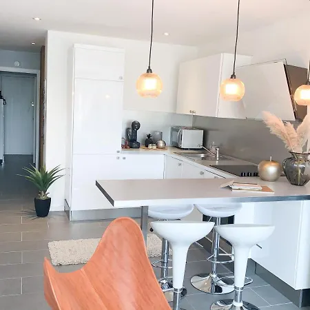 En Plein Centre-ville, A Proximite De Toutes Les Commodites Et A Seulement 500m De La דירה לה גרנד מוט